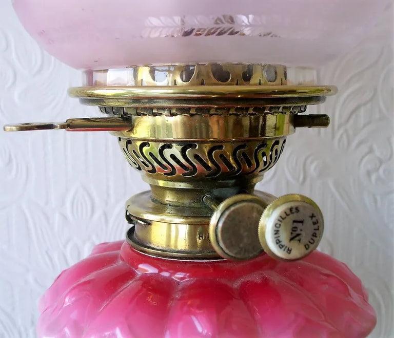 Antique English Victorian Brass Oil Lamp
