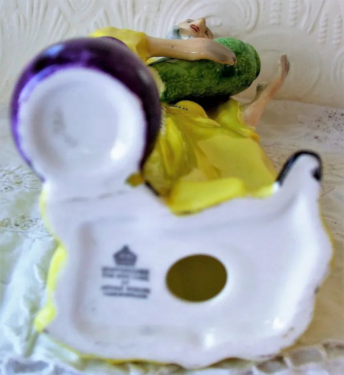 Vintage Arthur Bowker English Porcelain Figurine ~ 