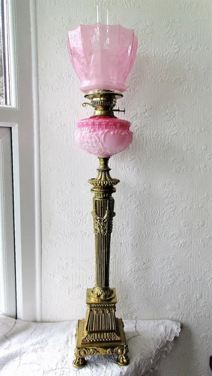 Antique English Victorian Brass Banqueting Oil Lamp