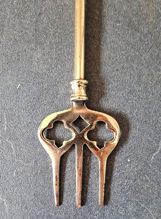 Brass Toasting Fork 1c