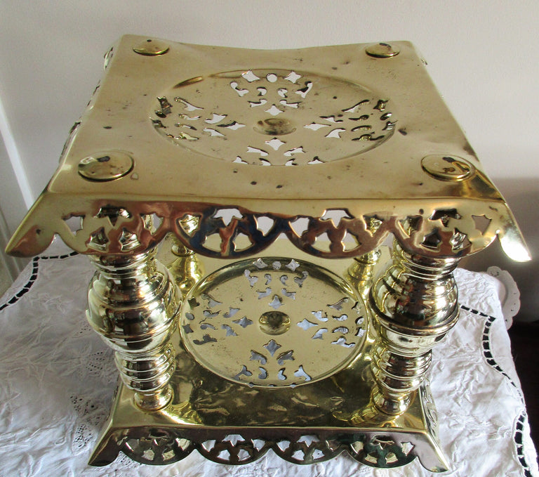 Brass Two Tier Trivet 1d