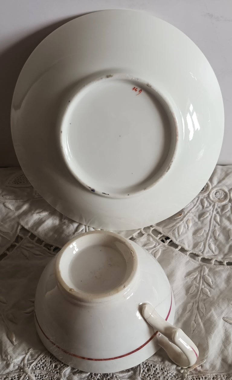 Buckle Tea Cup and Saucer 1d