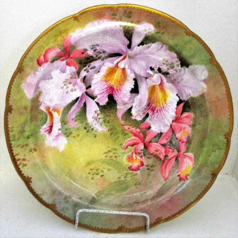 Porcelain Cabinet Dish ~ 