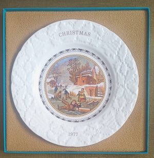 Coalport Christmas Plate 1977 1a