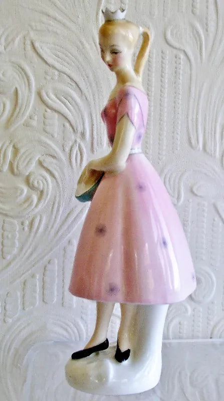 Vintage Royal Doulton Porcelain Figurine ~ 