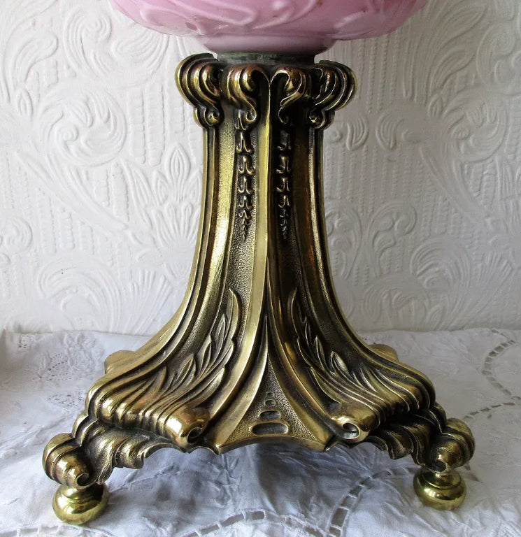 Antique English Victorian Oil Lamp