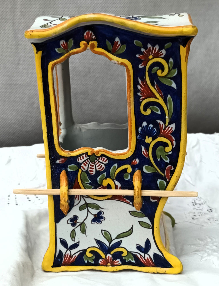 Desvres Sedan Chair 1c