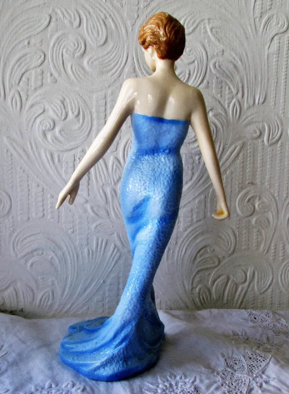 Royal Doulton Porcelain Figurine  Diana Princess of Wales  HN 5061