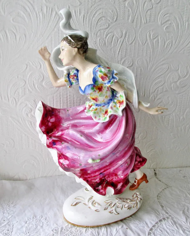 Pair of Royal Doulton Porcelain Figurines ~ Harlequin ~ HN 2737 & Columbine ~ HN 2738