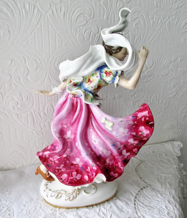 Pair of Royal Doulton Porcelain Figurines ~ Harlequin ~ HN 2737 & Columbine ~ HN 2738