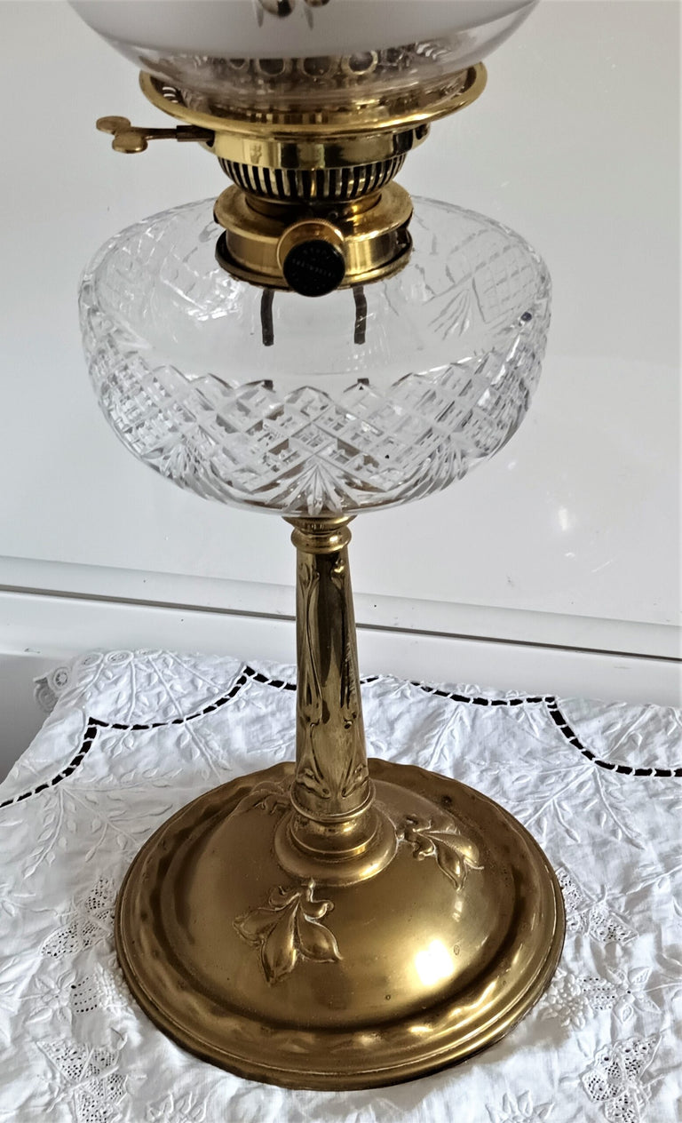 Harrods - Messengers Lamp 1e