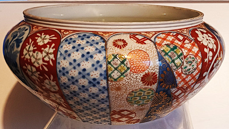 Antique Japanese Meiji Period Imari Porcelain Bowl