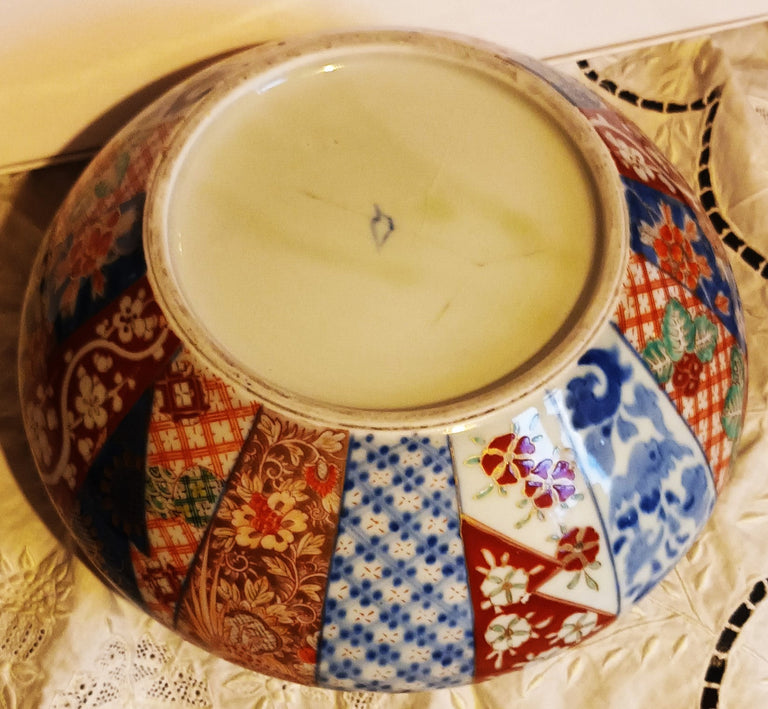 Antique Japanese Meiji Period Imari Porcelain Bowl