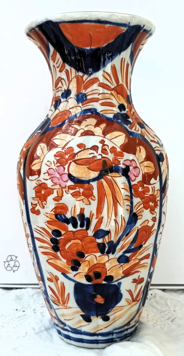 Antique Japanese Meiji Period Imari Baluster Vase