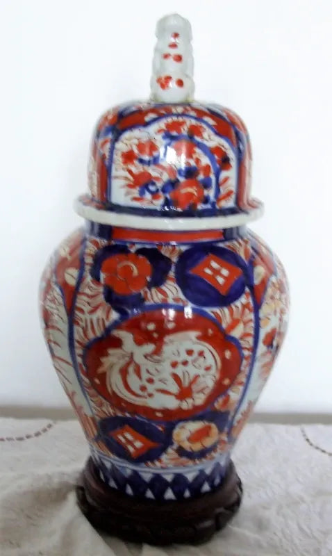 Antique Japanese Meiji Period Imari Porcelain Vase & Cover
