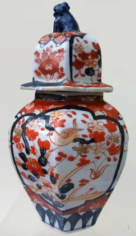 Antique Japanese Meiji Period Imari Porcelain Vase & Cover