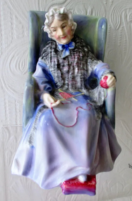 Pair Royal Doulton Figurines ~ 