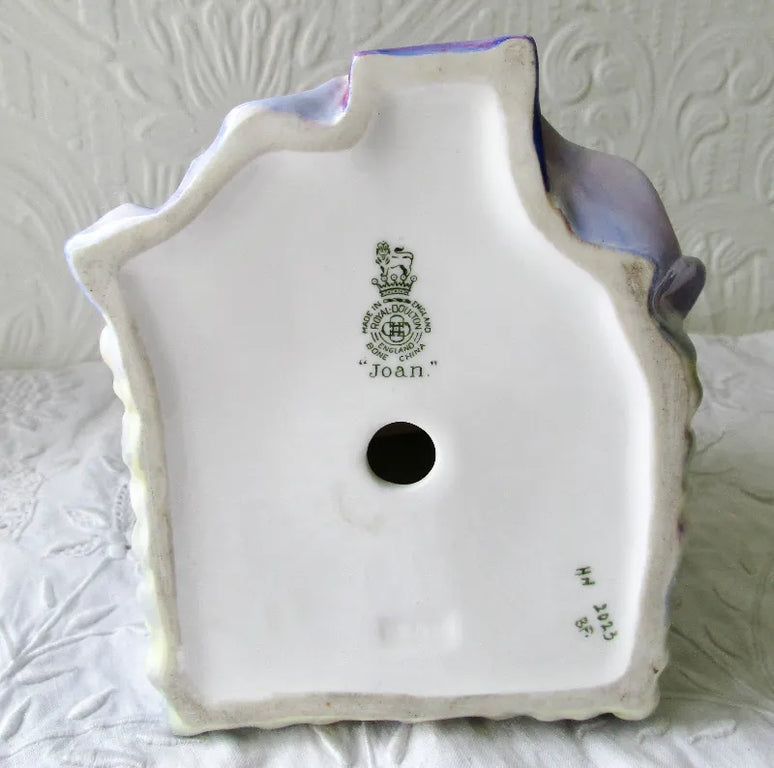 Pair Royal Doulton Figurines ~ 