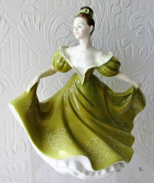 Royal Doulton Porcelain Figurine ~ "Lynne" ~ HN 2329