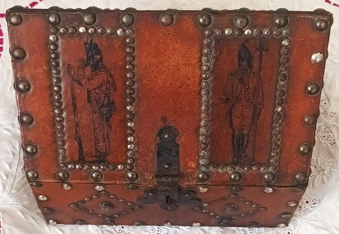 Antique Georgian Leather-bound Casket / Chasse
