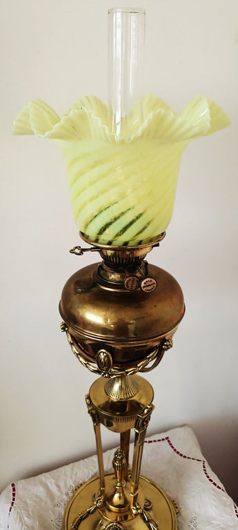 Antique English Victorian Brass Oil Lamp
