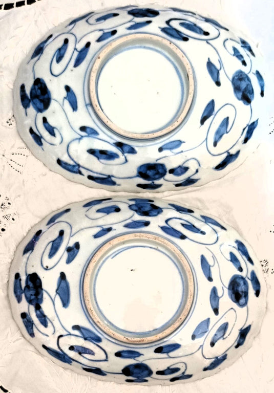 Pair of Antique Japanese Meiji Period Imari Porcelain Dishes