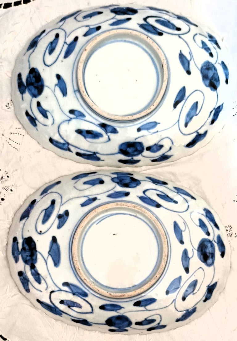 Pair of Antique Japanese Meiji Period Imari Porcelain Dishes