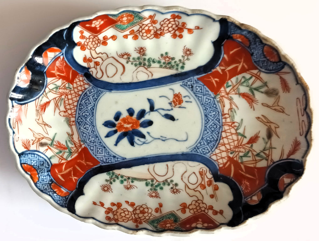 Pair Imari Dishes 3c
