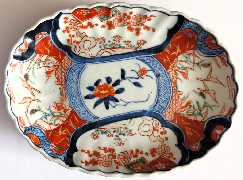 Pair Imari Dishes 3e