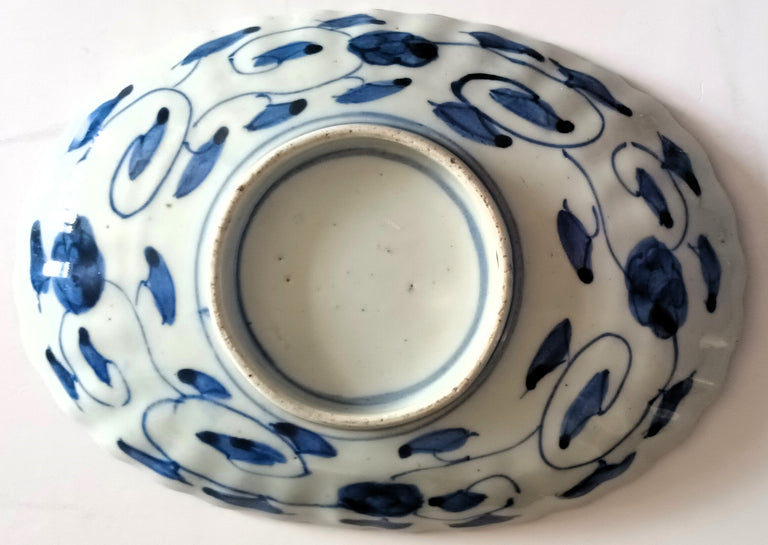 Pair of Antique Japanese Meiji Period Imari Porcelain Dishes