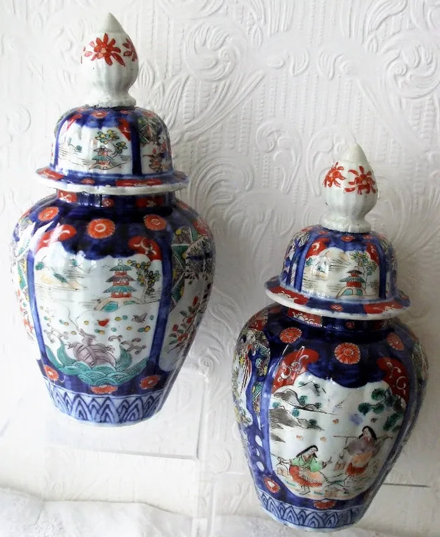 Pair of Antique Japanese Meiji Period Imari Vases & Covers