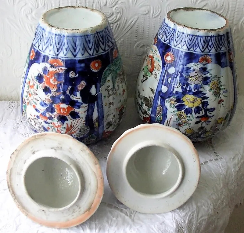 Pair of Antique Japanese Meiji Period Imari Vases & Covers