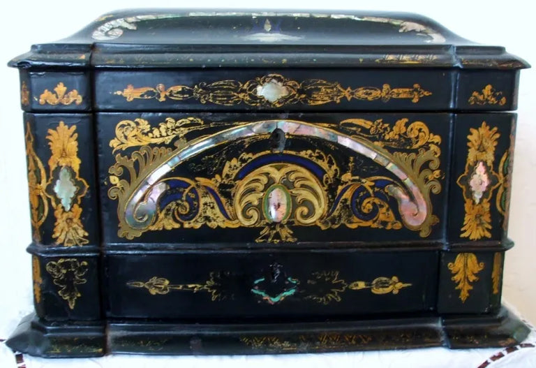 Antique English Victorian Papier-mâché  Ladies Jewellery Casket