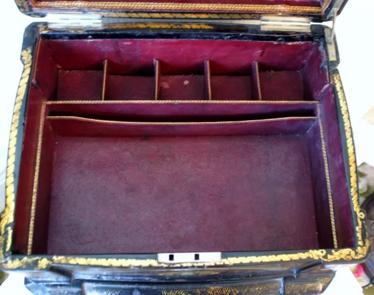 Antique English Victorian Papier-mâché  Ladies Jewellery Casket