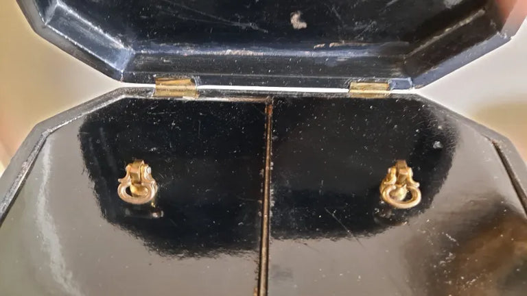 Antique English Victorian Papier-mâché Tea Caddy