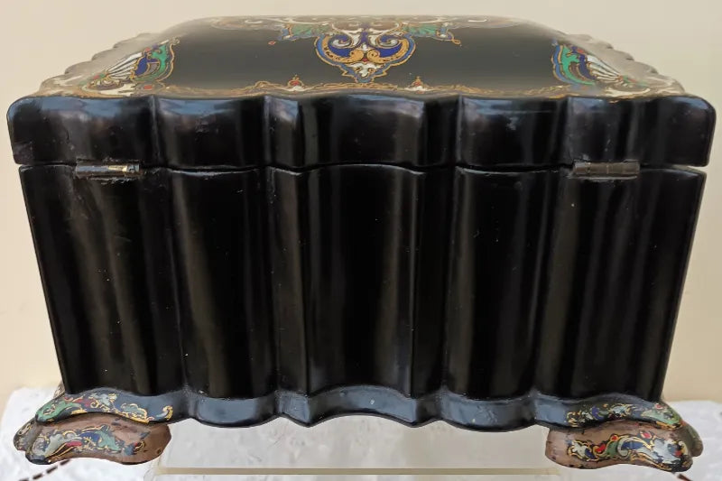 Antique English Victorian Papier-mâché Tea Caddy