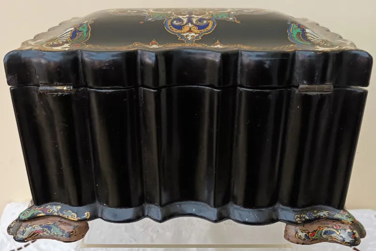 Antique English Victorian Papier-mâché Tea Caddy