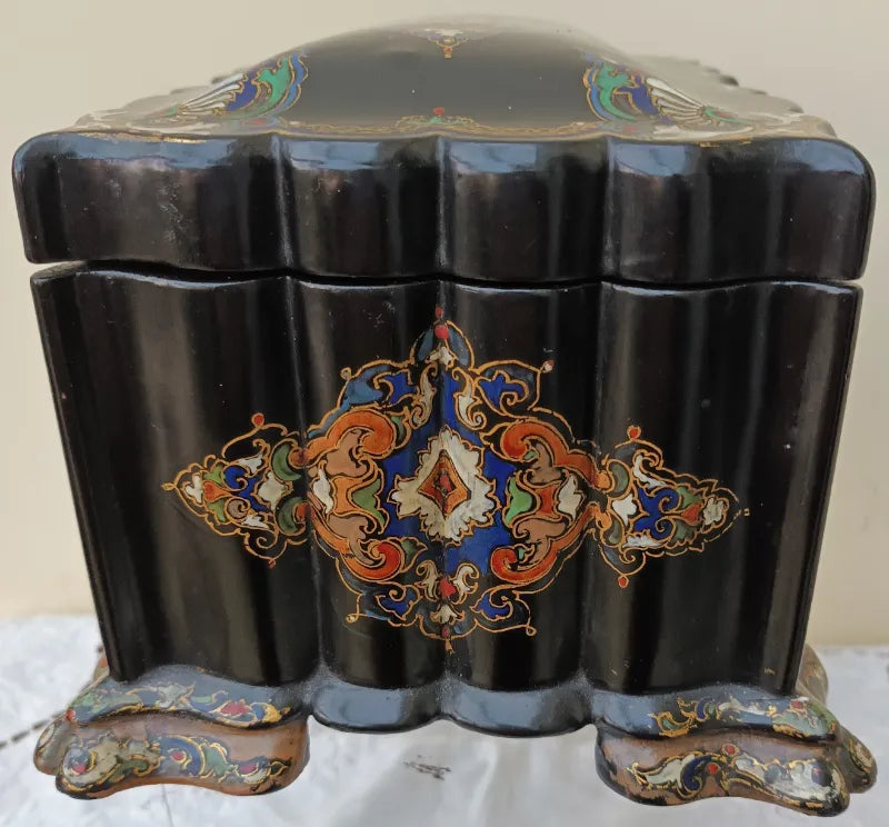 Antique English Victorian Papier-mâché Tea Caddy