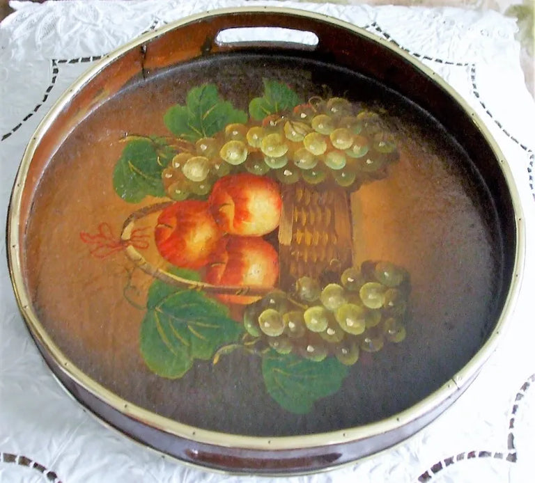 Antique Victorian Papier-mâché Waiter / Tray