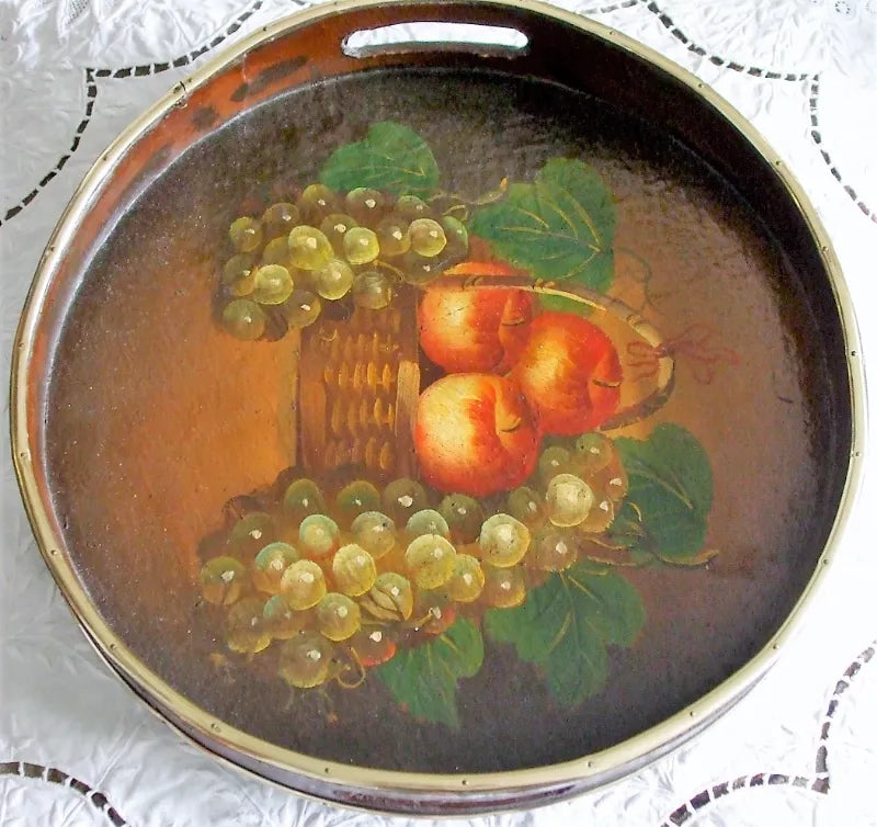 Antique Victorian Papier-mâché Waiter / Tray