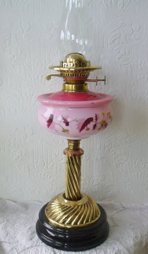 Antique English Victorian Wrythen Column Oil Lamp