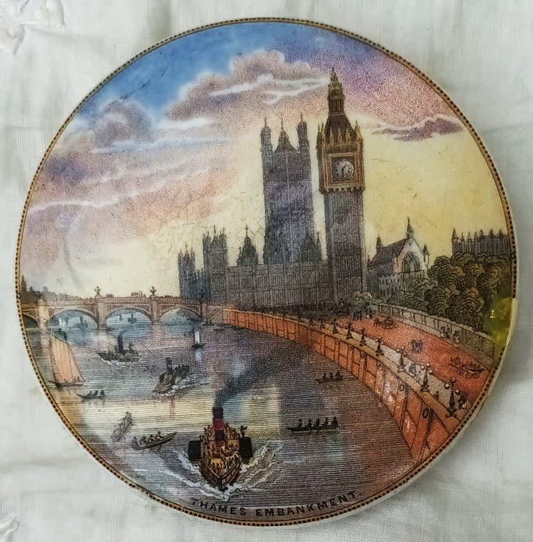 Pratt-ware Pot-lid No. 197 Thames Embankment 1a