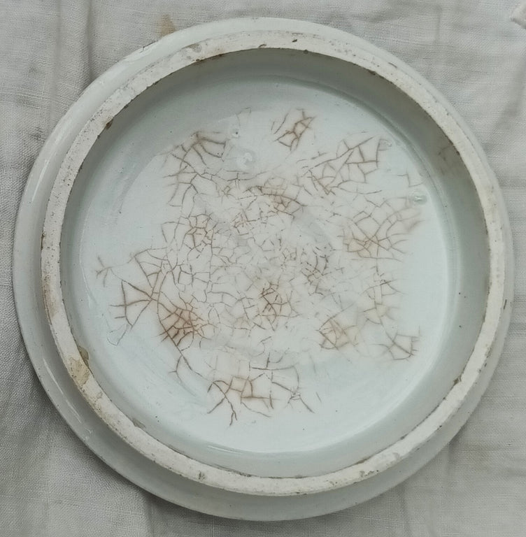 Pratt-ware Pot-lid No. 197 Thames Embankment 1b