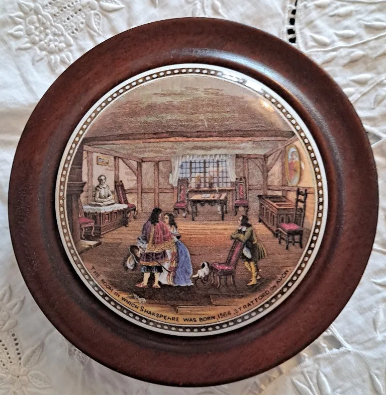 Victorian Pratt-ware Pot-lid ~ Shakespeare's Birthplace Interior