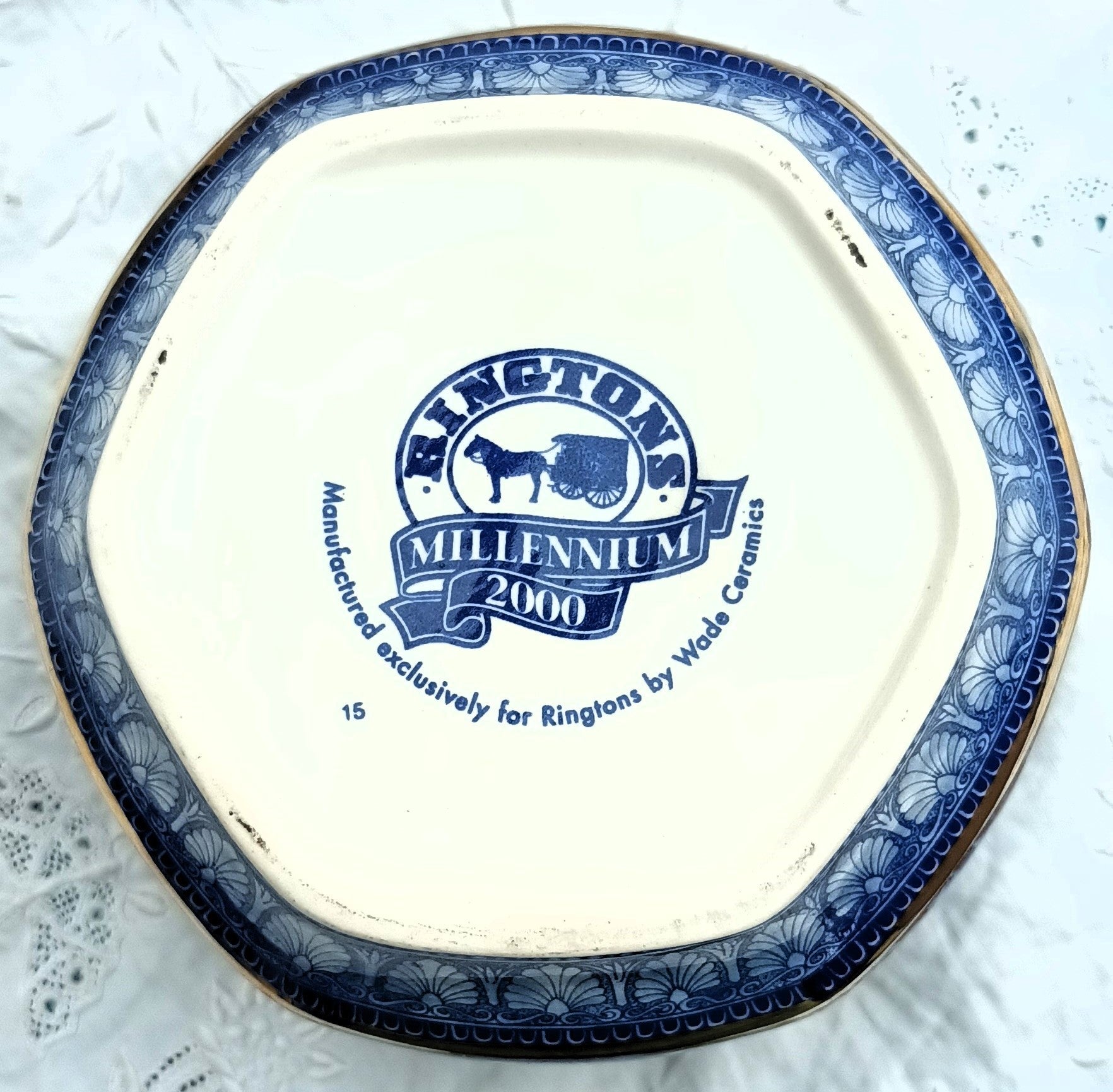 Ringtons Millennium Castle Jar（2000年限定） Wade / Ringtons Blue & White Millenium 2000 