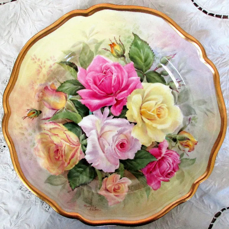 Porcelain Cabinet Plate ~ 