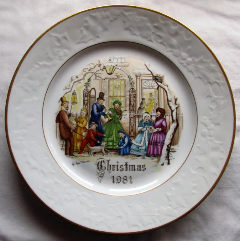 Royal Worcester English Porcelain Plate 