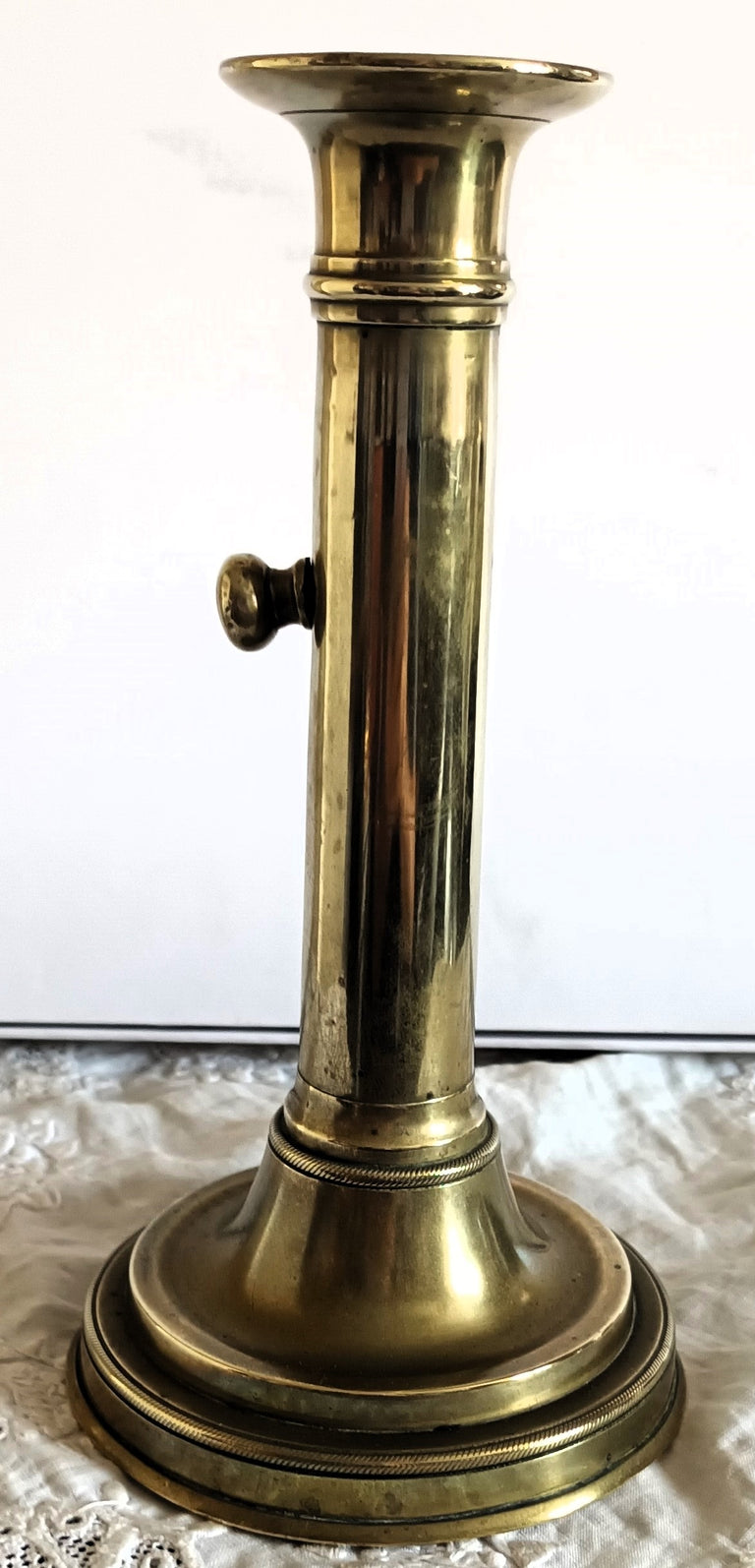 Slide-Ejector Candlestick 1d