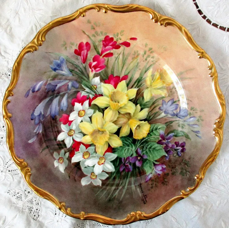 Porcelain Cabinet Plate ~ 