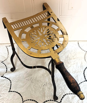 Tripod Trivet 1a
